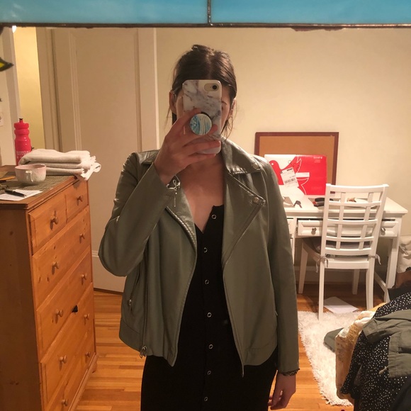 Green leather jacket - Picture 3 of 3